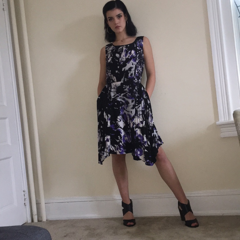 Vera wang medium dress with pocket